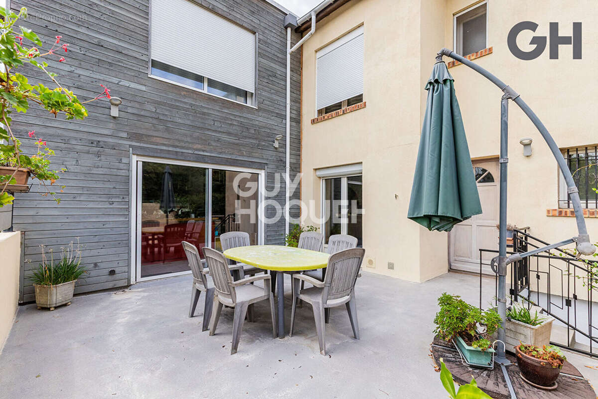 Maison à ETIOLLES
