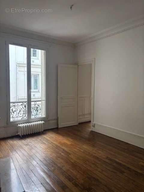 Appartement à PARIS-12E