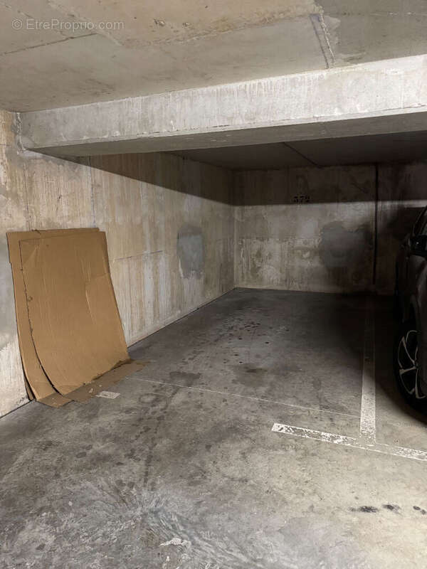Parking à BRUNOY