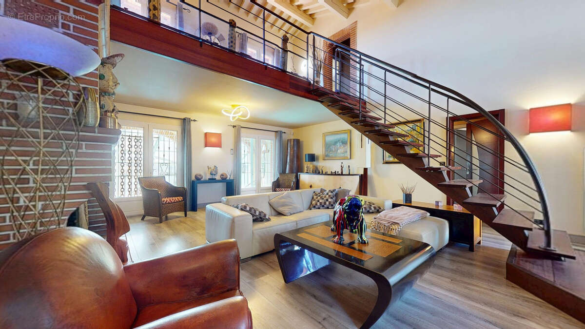 Maison à MONTGISCARD