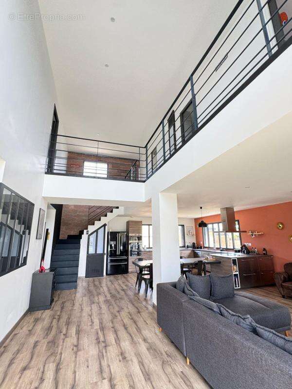 Maison 158 m² à Anthon  - photo 5