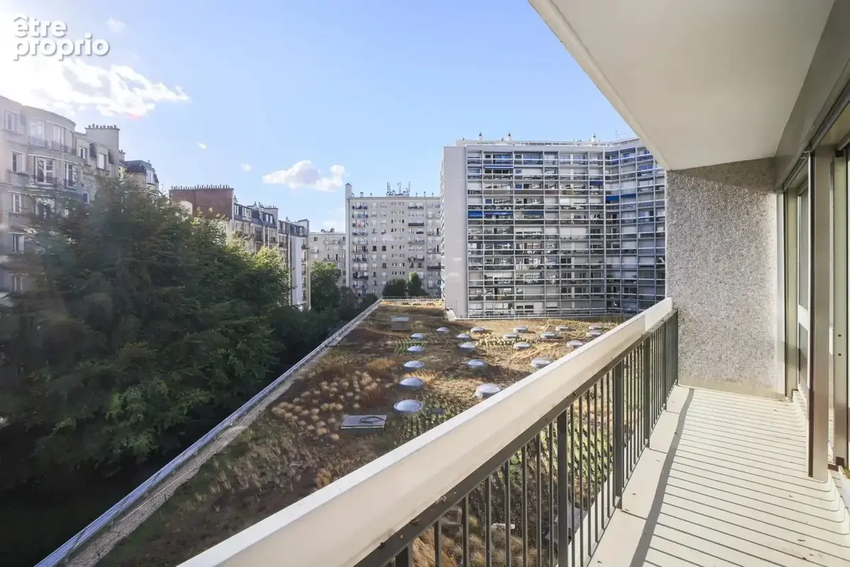 Appartement à PARIS-18E