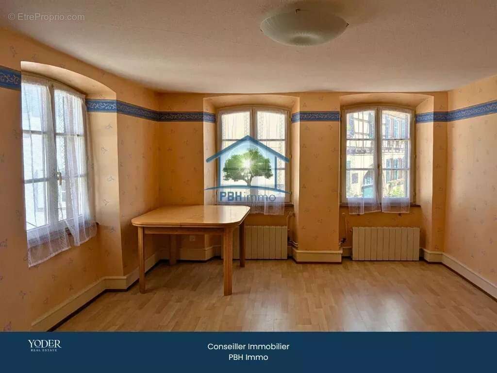 Appartement à UBERACH