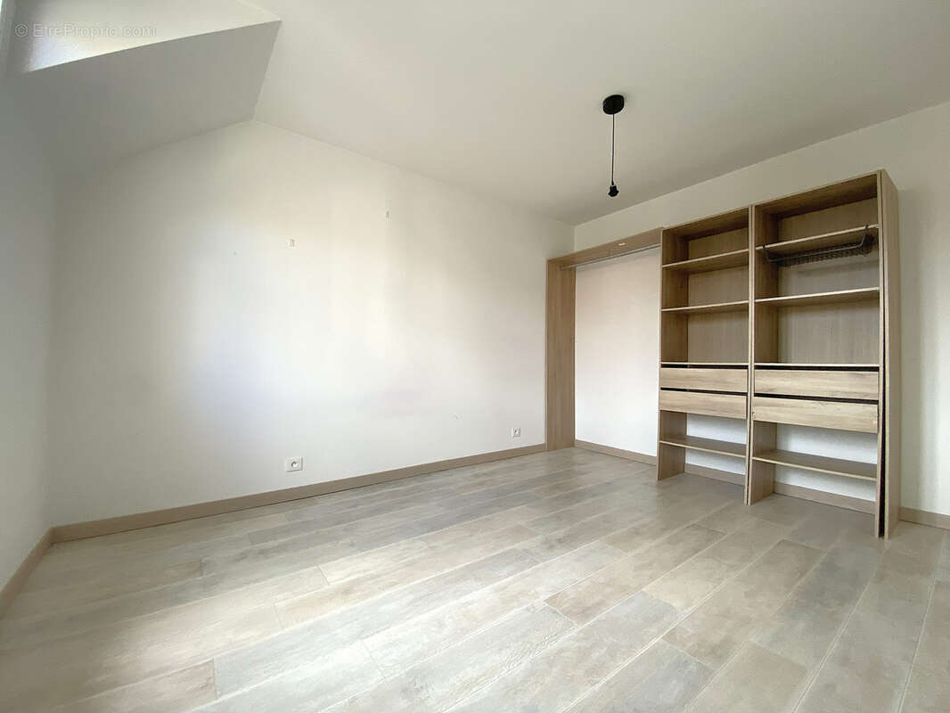 Appartement à MAGNY-LE-HONGRE