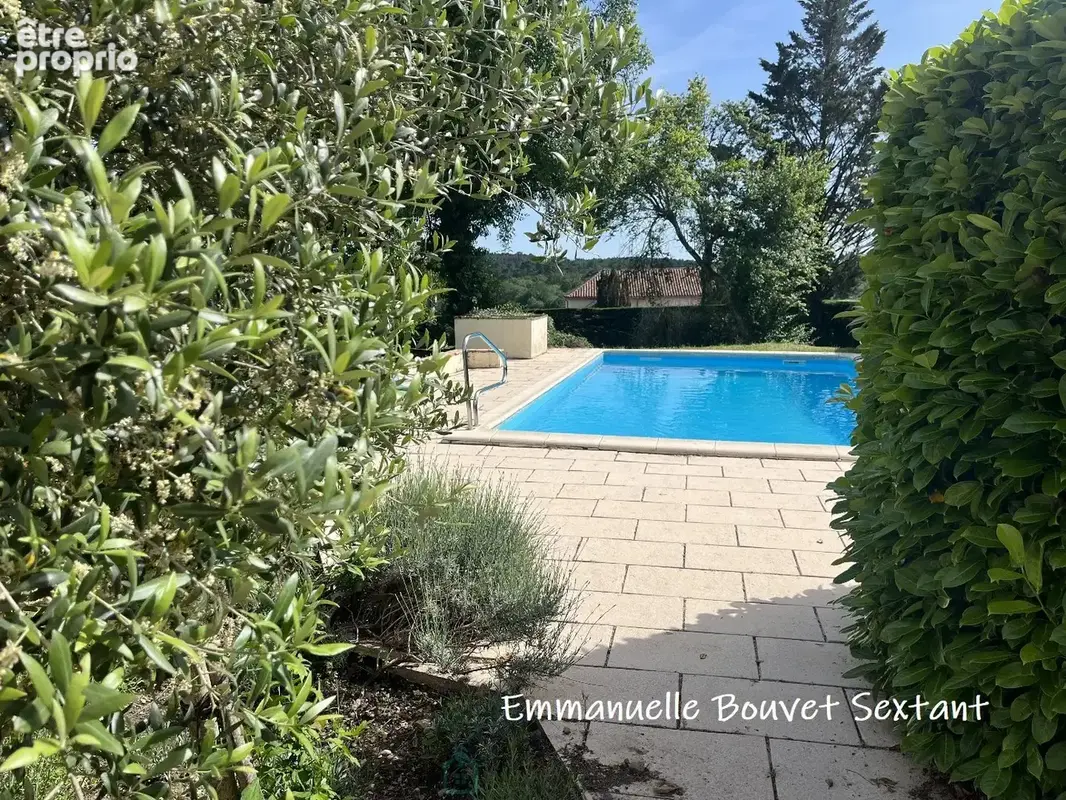 Maison en pierre, 3 chambres, 2 sde, piscine, agréable terrain avec vue dégagée de 2523 m2 - photo 20