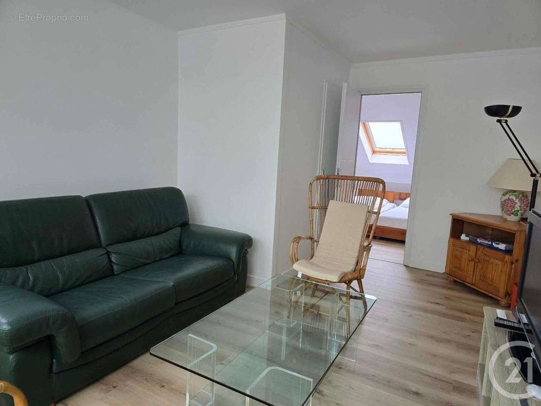 Appartement à NESLES