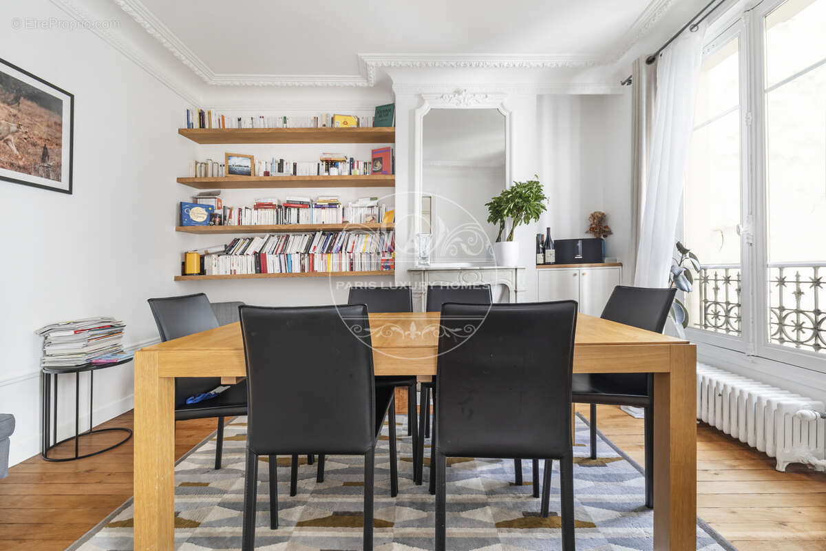 Appartement à PARIS-9E