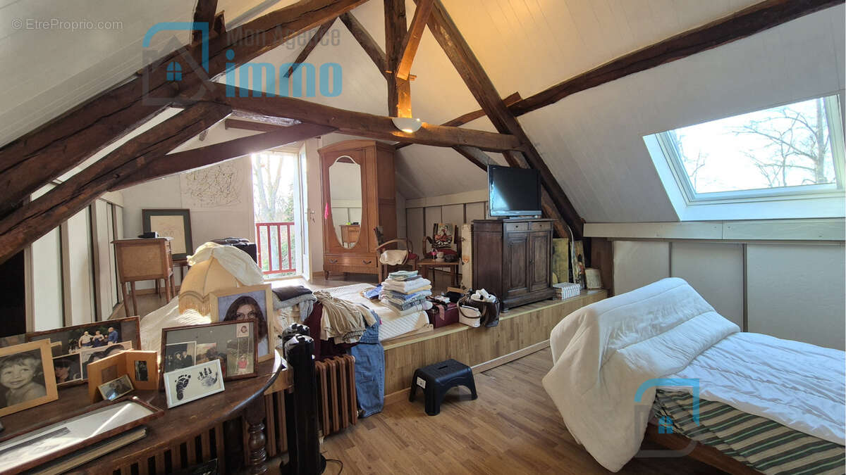 Maison à MEHUN-SUR-YEVRE