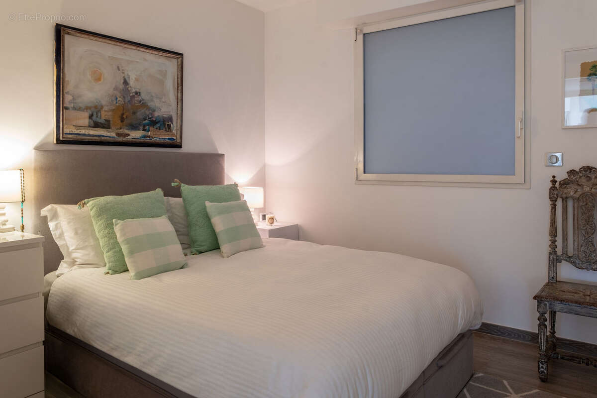 Superbe appartement de 3 pièces entièrement rénové - Proche MONACO - photo 5