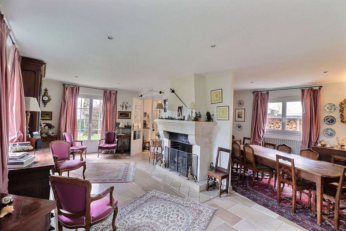 Maison à L'ETANG-LA-VILLE