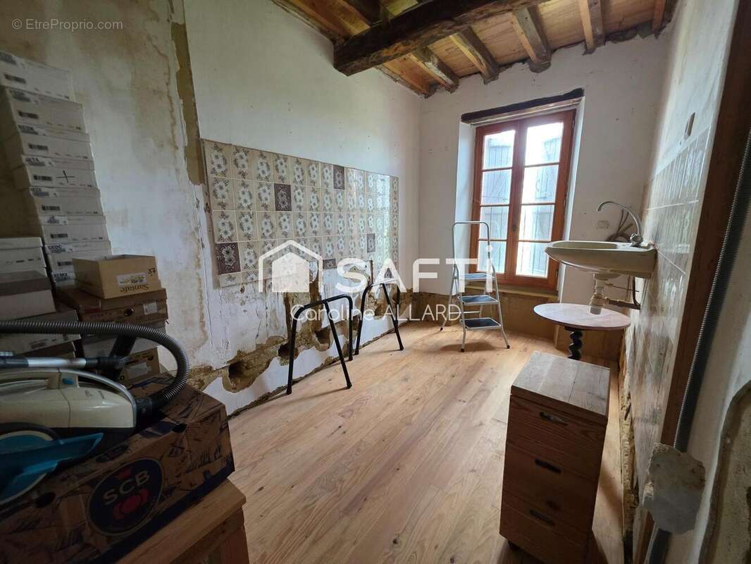 Maison 177 m² à Montpezat  - photo 7