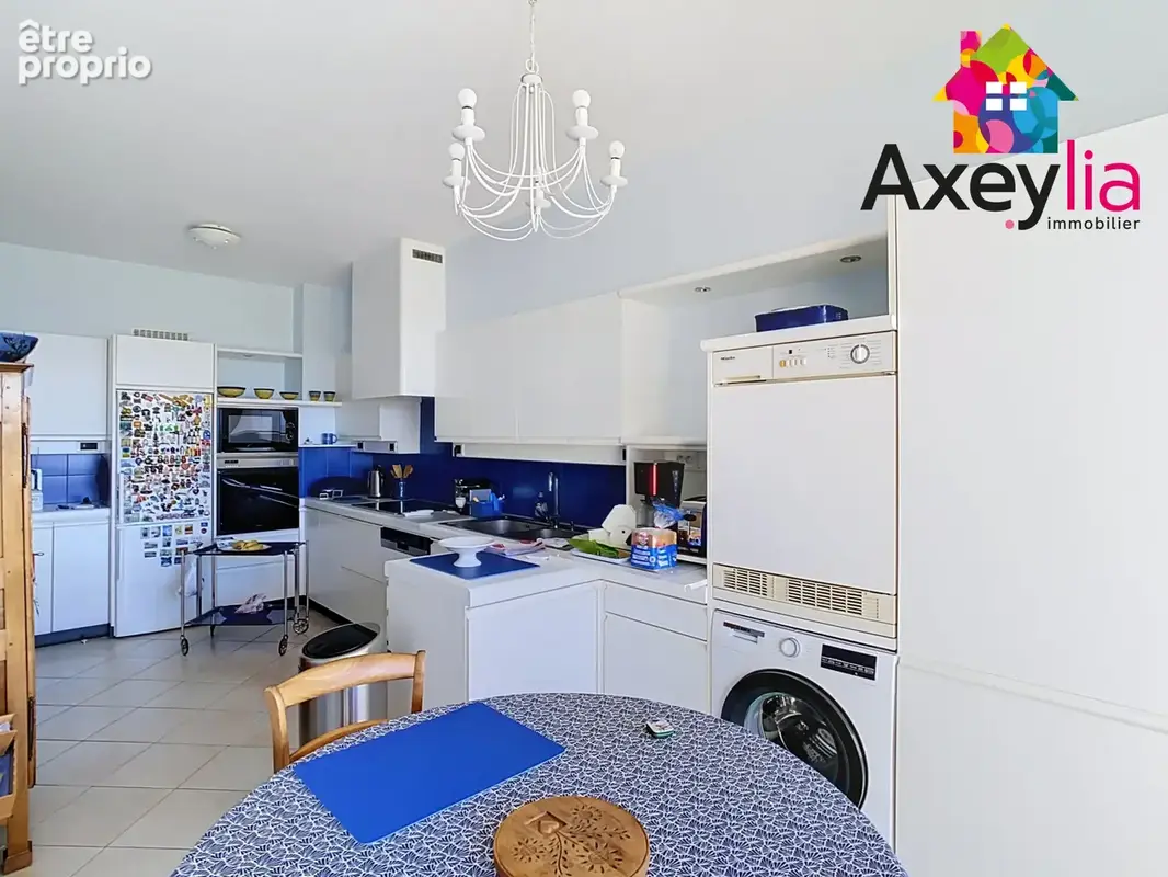 A vendre- roanne hyper centre- appartement t5 avec 2 caves et place de parking sécurisé - photo 7
