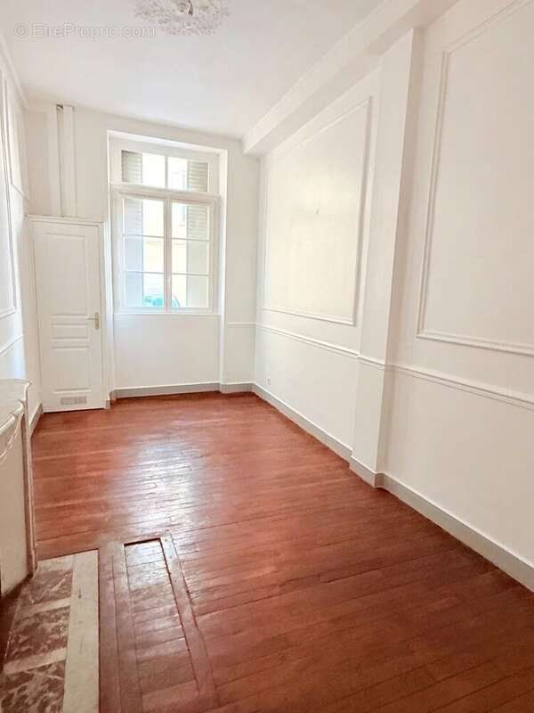 Appartement à VERSAILLES