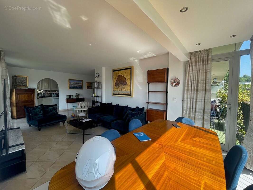 Appartement à LE CHESNAY