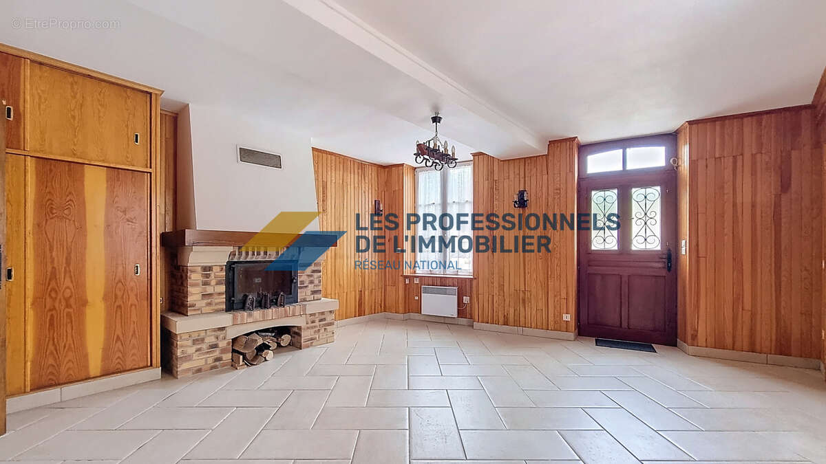Maison à BRANSLES