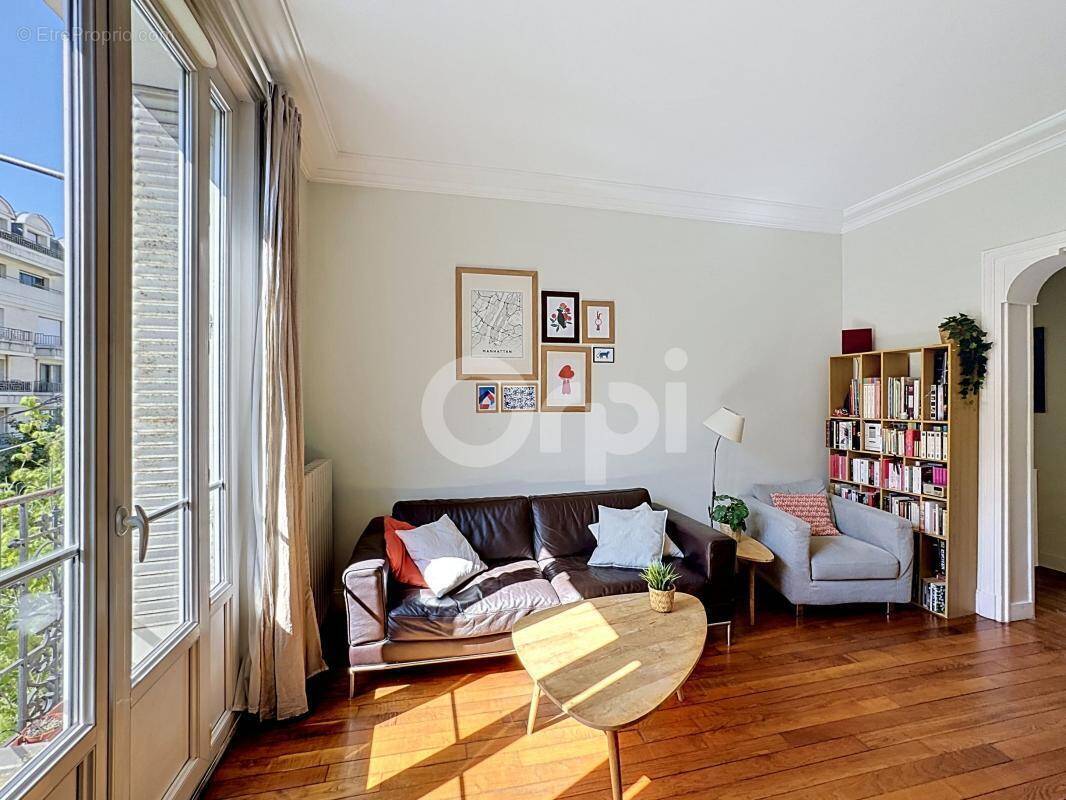 Appartement à NOGENT-SUR-MARNE
