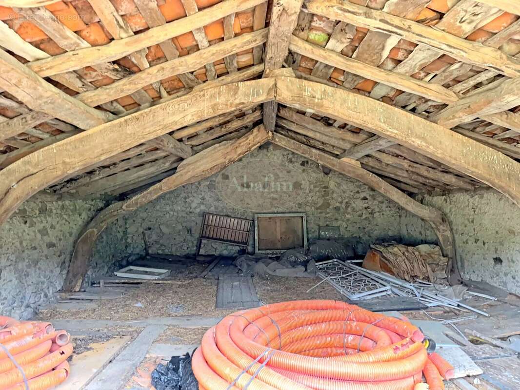 Maison à AVEUX