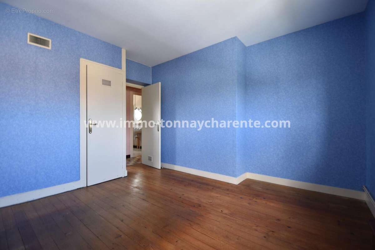 Maison à TONNAY-CHARENTE