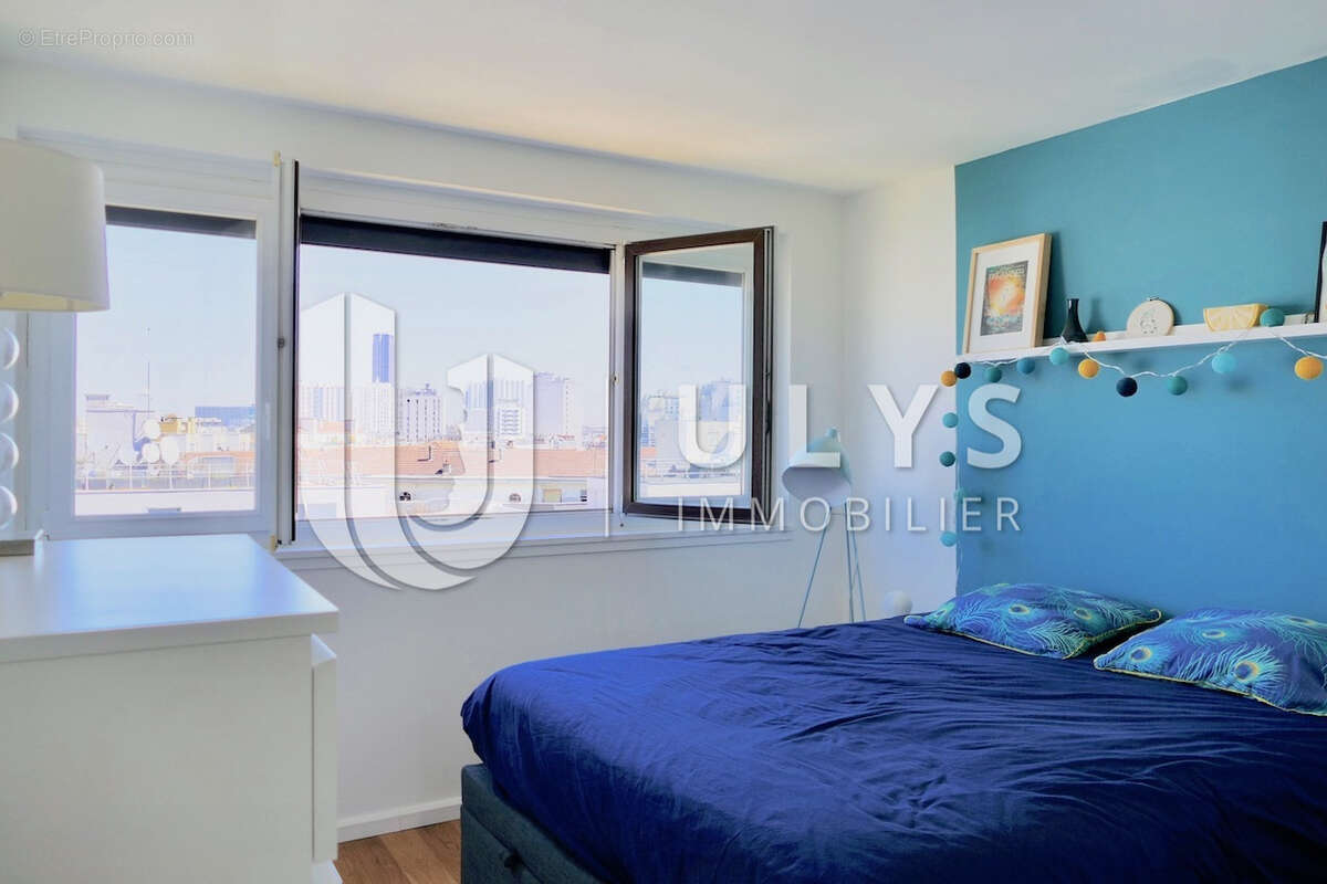 Appartement à PARIS-14E