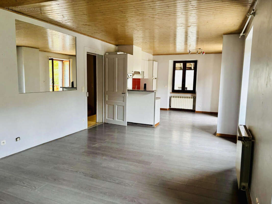 salon - Maison à FILLINGES