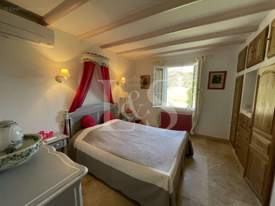 Maison à MALAUCENE