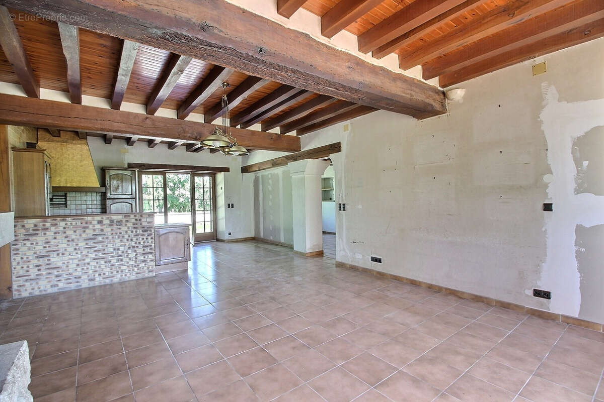 Maison à CHAMPLOST