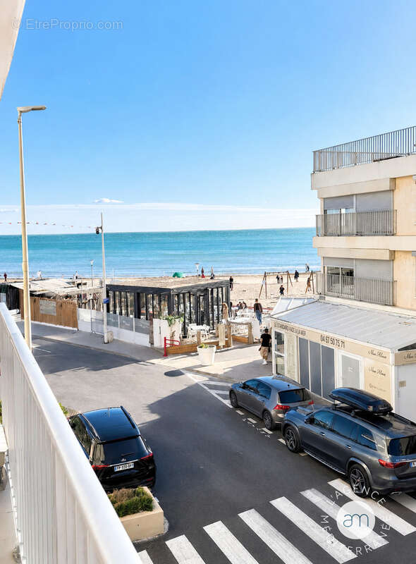 PALAVAS-LES-FLOTS F2 rénové et climatisé de 46.96 m2 avec vue mer, à seulement 2 pas de la plage - photo 2