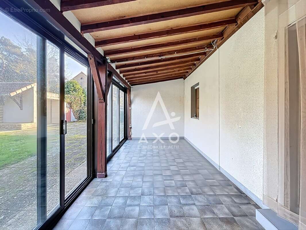 Maison à GY-LES-NONAINS