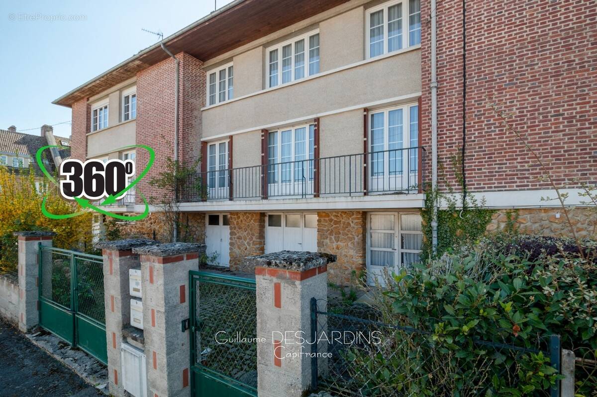 Maison à vendre 9 pièces VIMOUTIERS (61) - photo 1