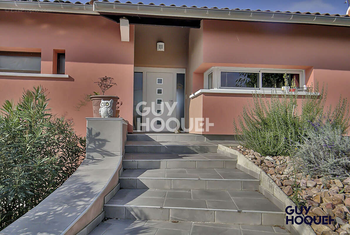 Maison à SAINT-CYR-SUR-MENTHON