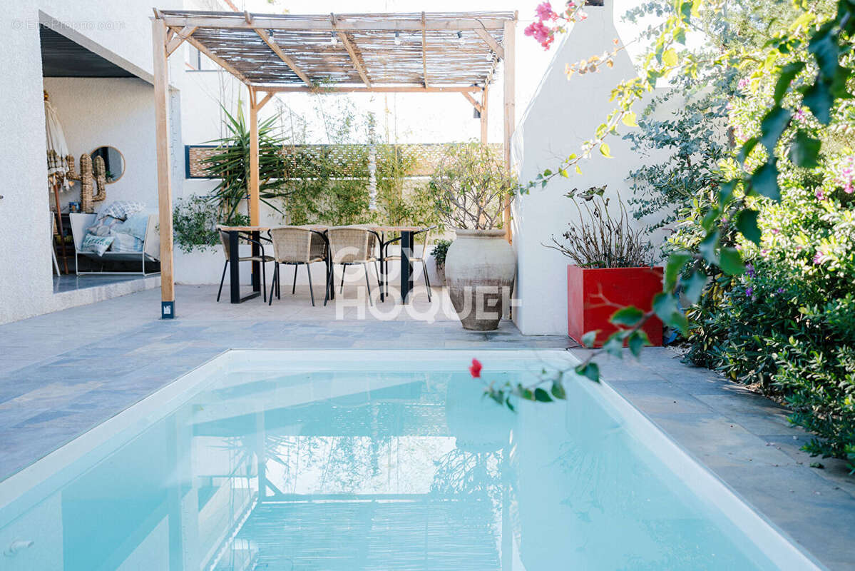 Maison à VILLENEUVE-DE-LA-RAHO