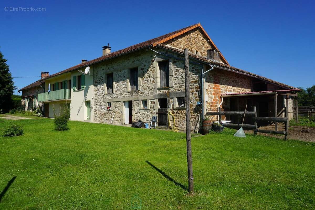 Maison à SAINT-JORY-DE-CHALAIS