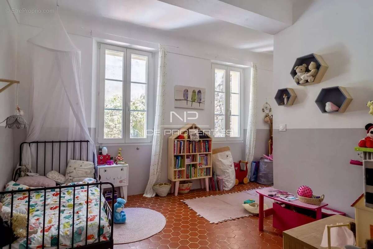 Maison à VILLENEUVE-LOUBET