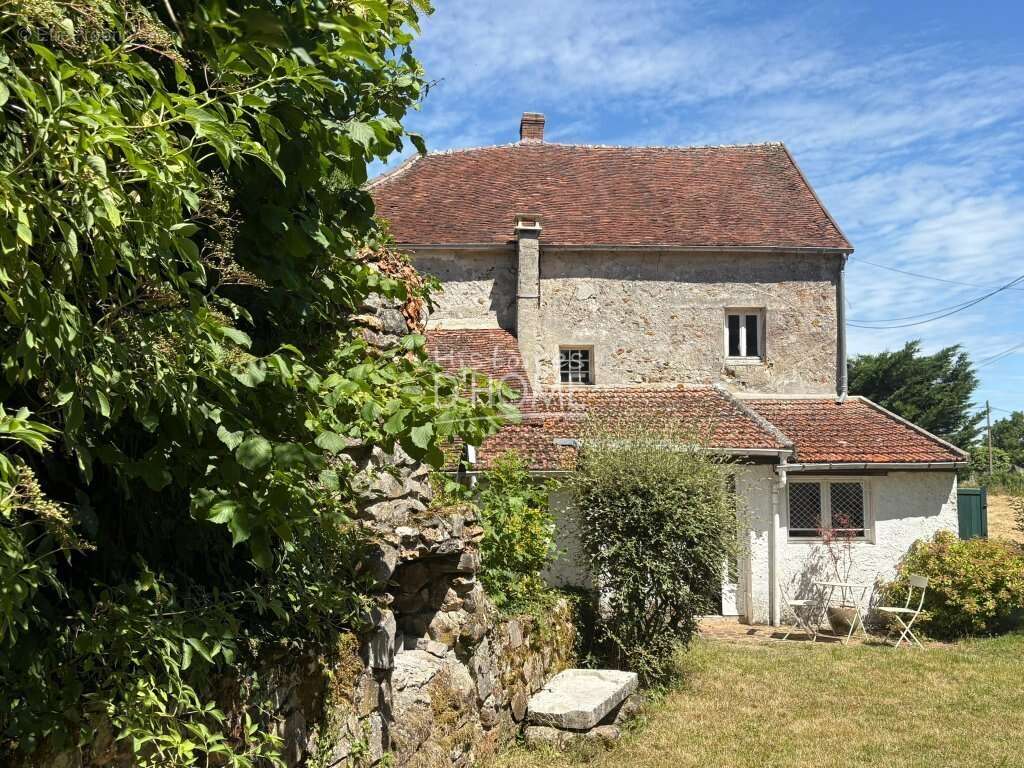 Maison à MONTOLIVET