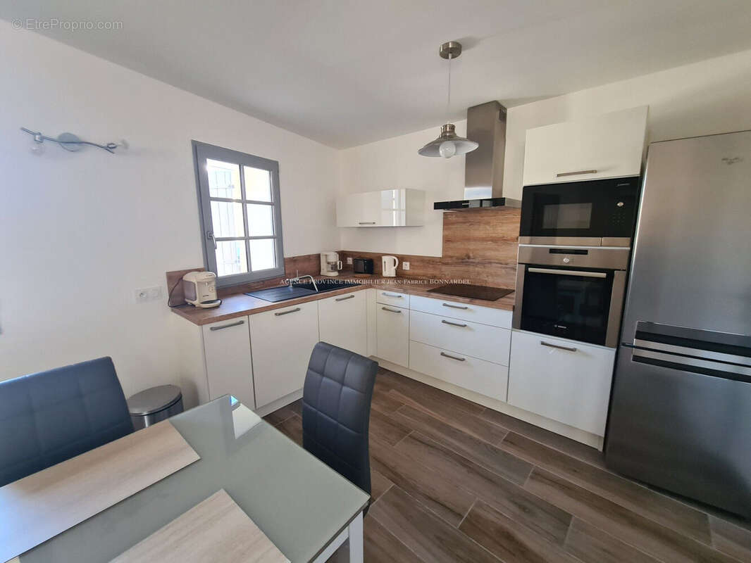 Maison 61 m² à Saint-Restitut  - photo 7