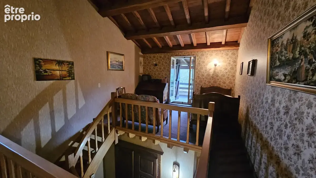 Belle villa en pierre au bord de la rivière - photo 13