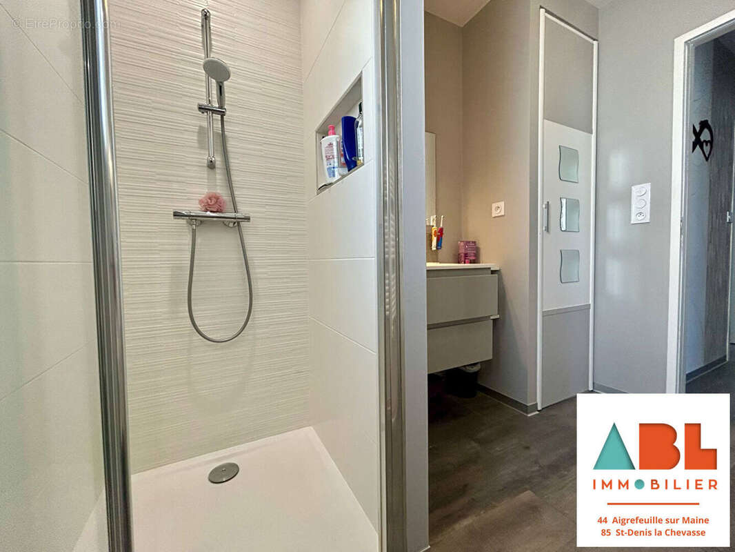 Maison à BELLEVILLE-SUR-VIE