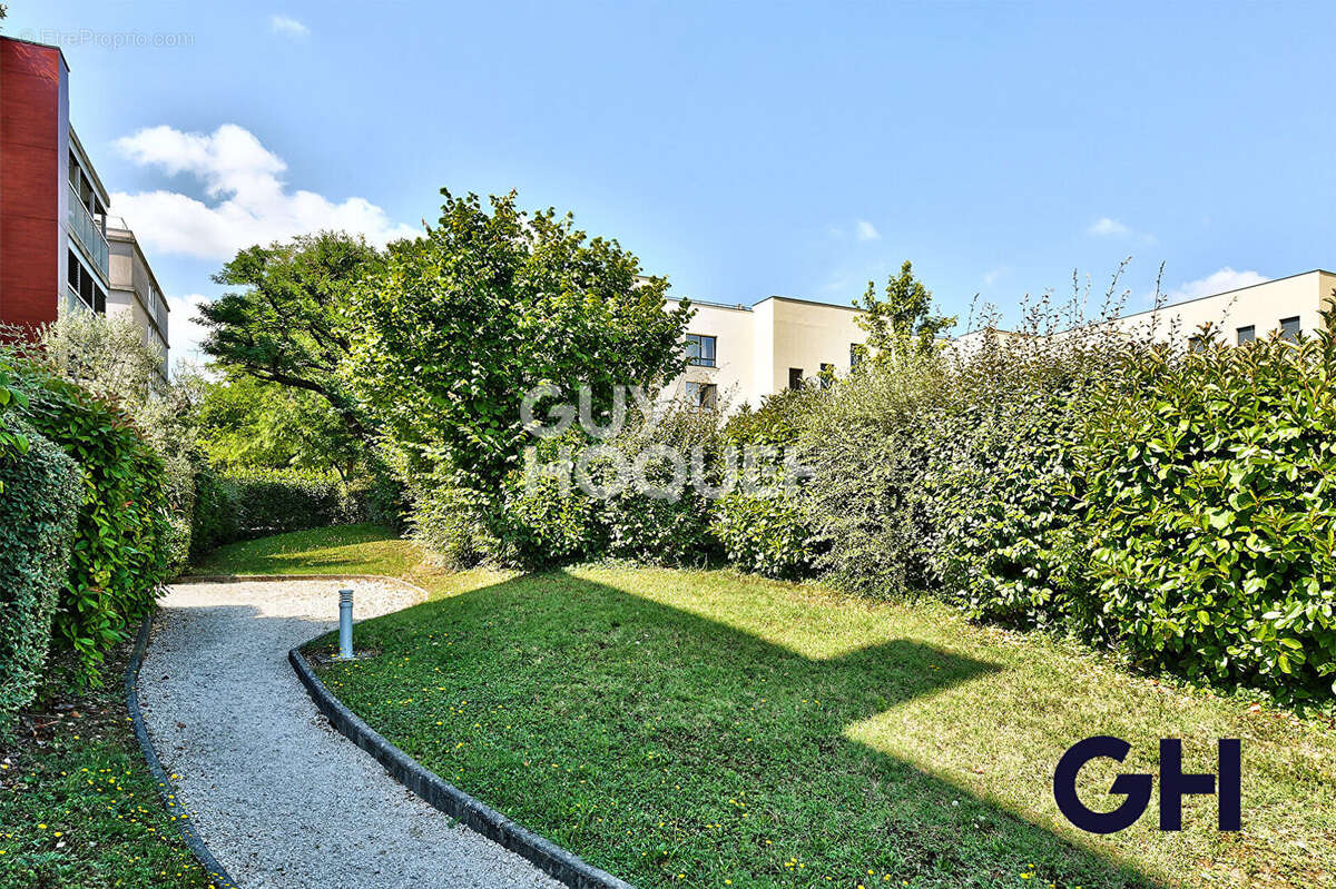 Appartement à CALUIRE-ET-CUIRE