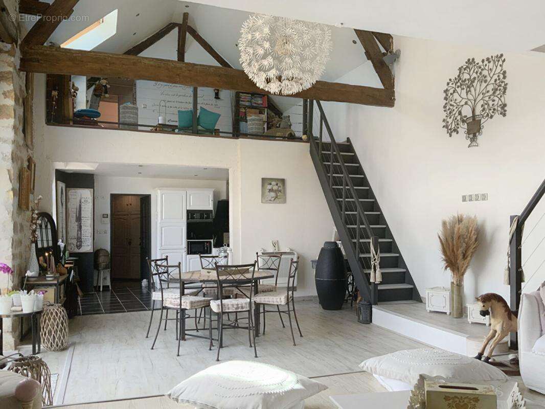 Maison à MORET-SUR-LOING