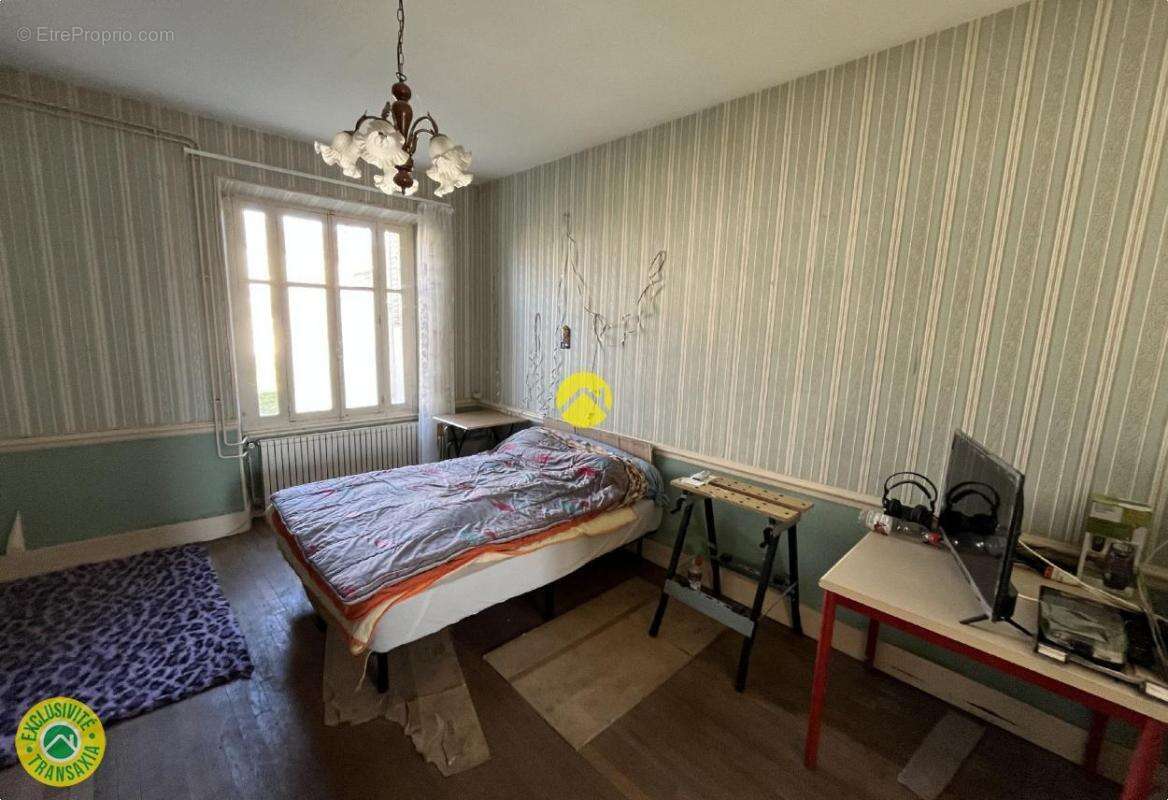 Maison à MAREUIL-SUR-ARNON