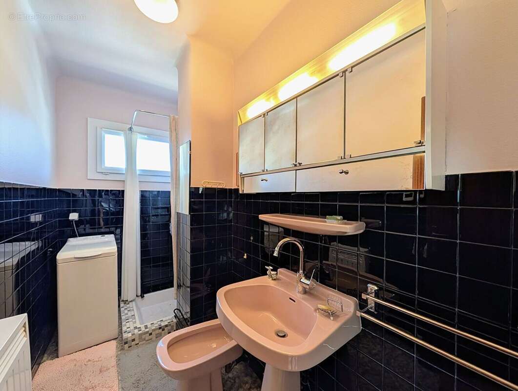 Appartement à AIX-LES-BAINS