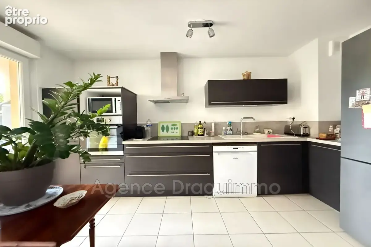 Appartement 3 pièces 64 m² à vendre à Draguignan (83300) - photo 4