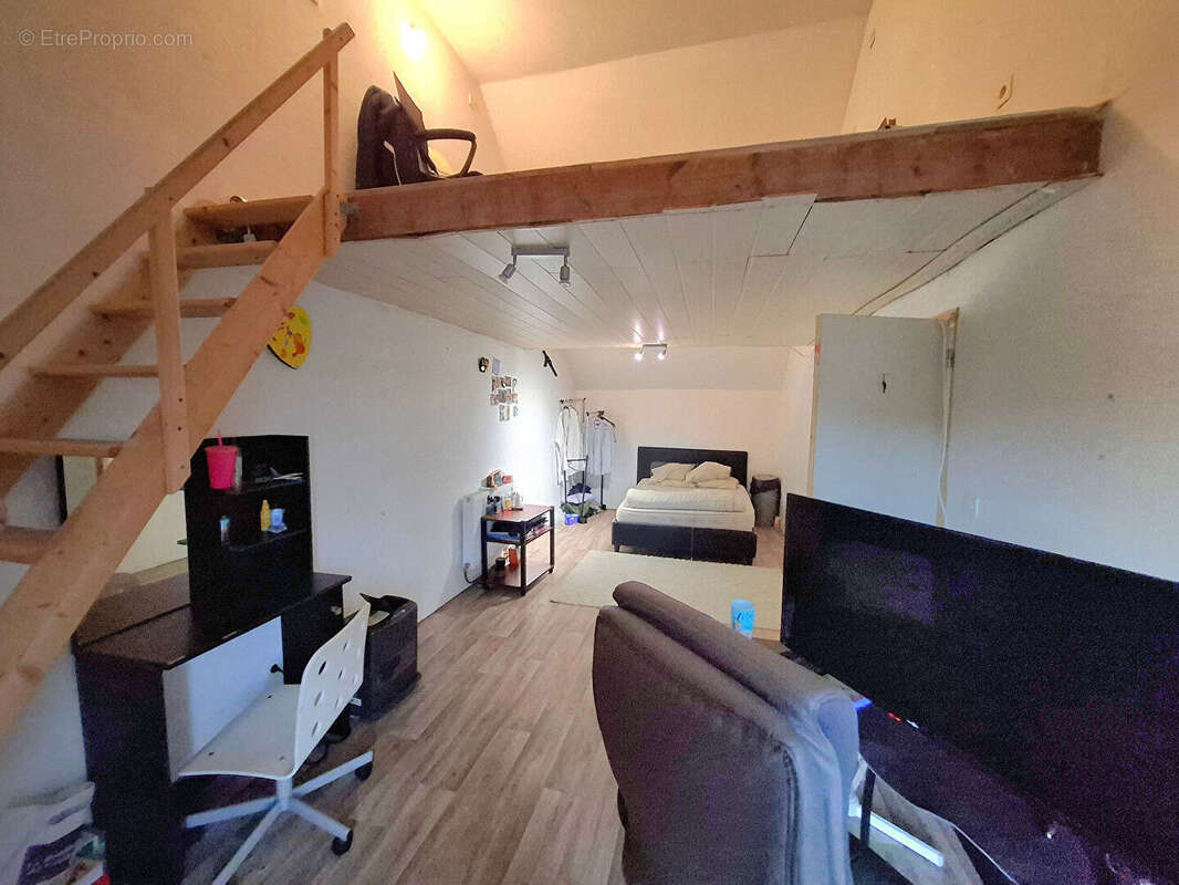 Maison à FERRIERE-LA-GRANDE