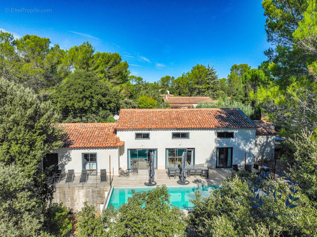 Maison à FLASSANS-SUR-ISSOLE