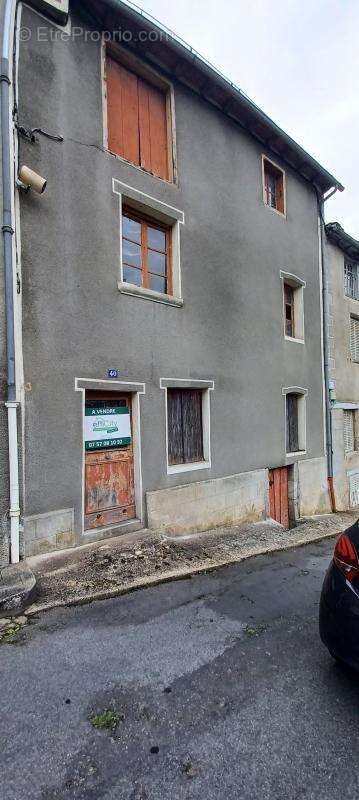 Maison à CHAUDES-AIGUES