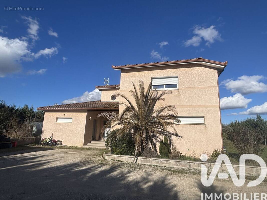 Photo 1 - Maison à MONTBETON