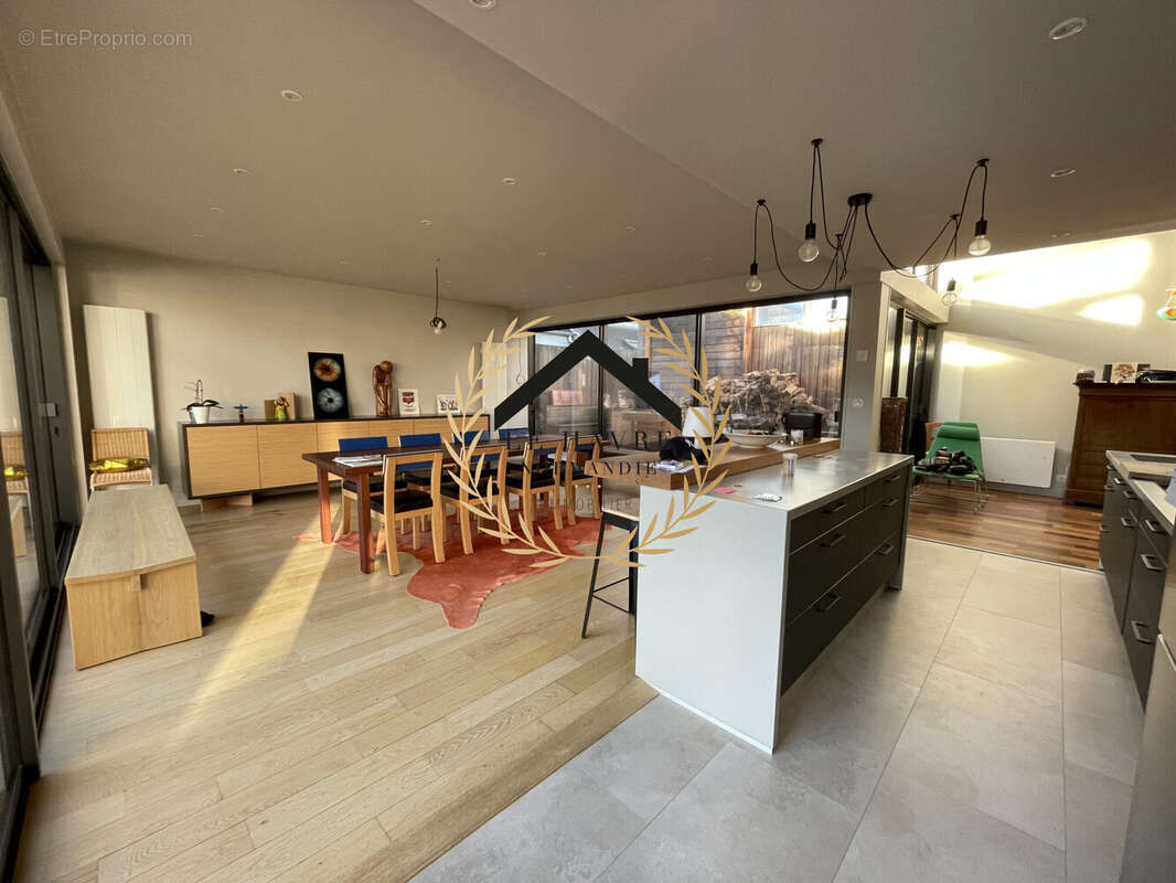Maison 210 m² à Angerville-L'orcher  - photo 2