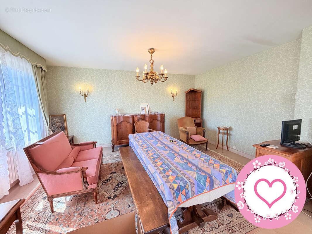 Maison à SULLY-SUR-LOIRE