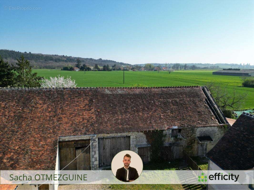 Maison à YZEURES-SUR-CREUSE