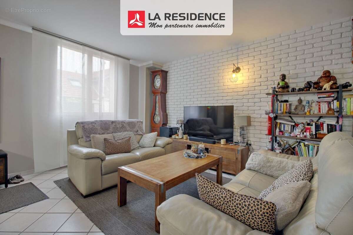 Maison à SARTROUVILLE